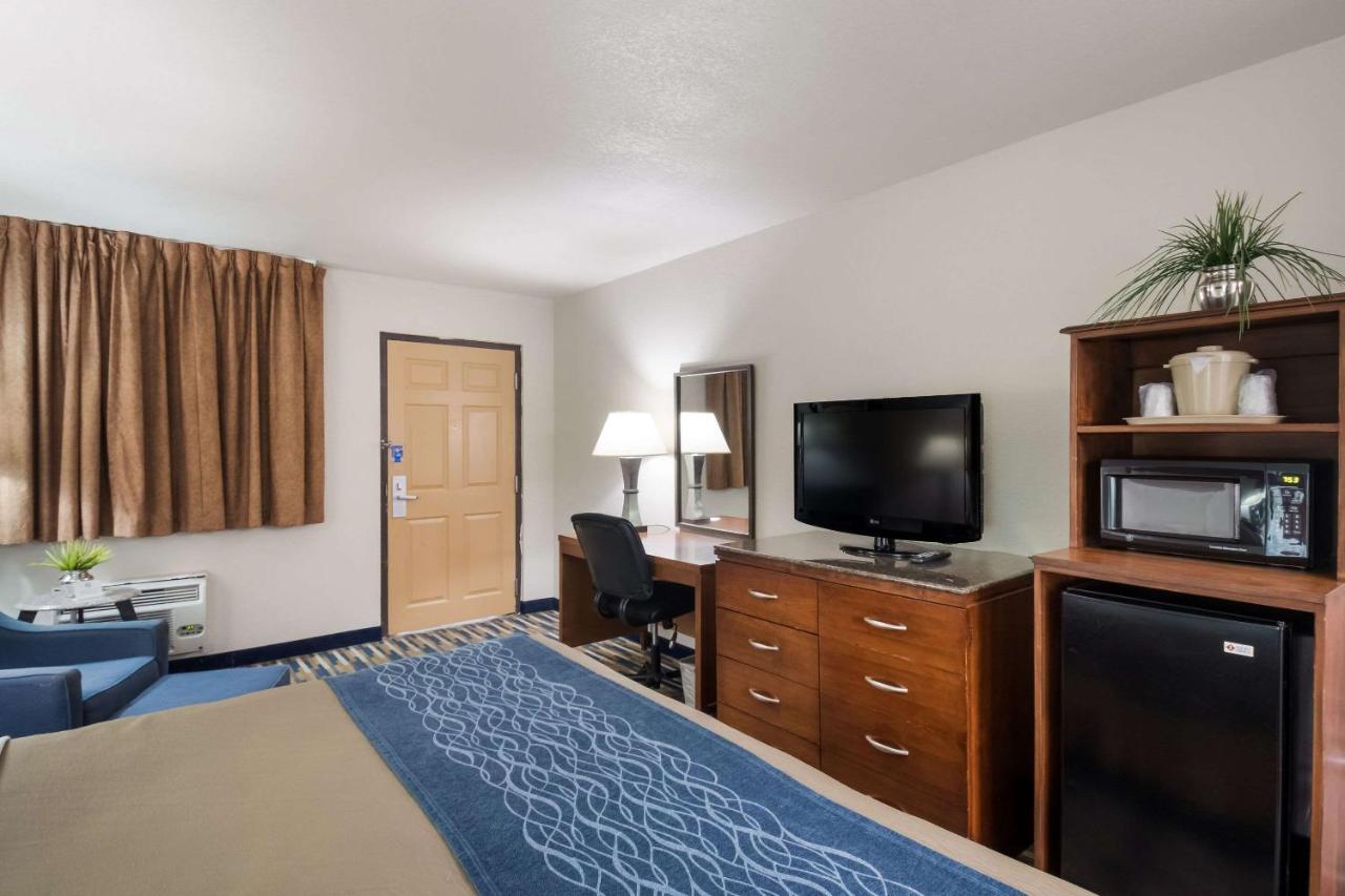 King Room - Non-Smoking