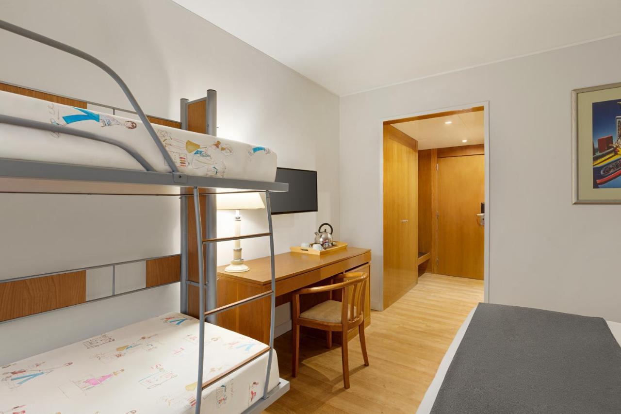 1 King Bed and 1 Bunk Bed, Non Smoking