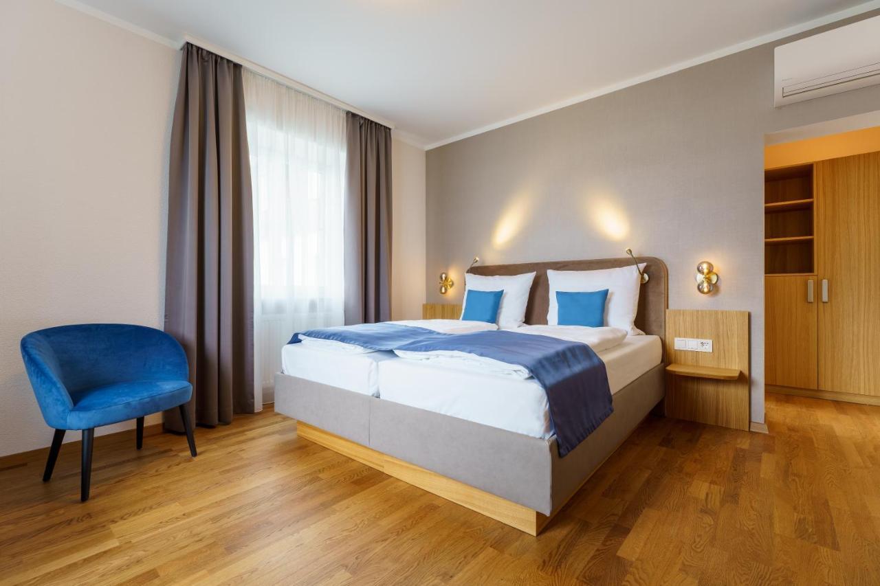 Double Room Lake View