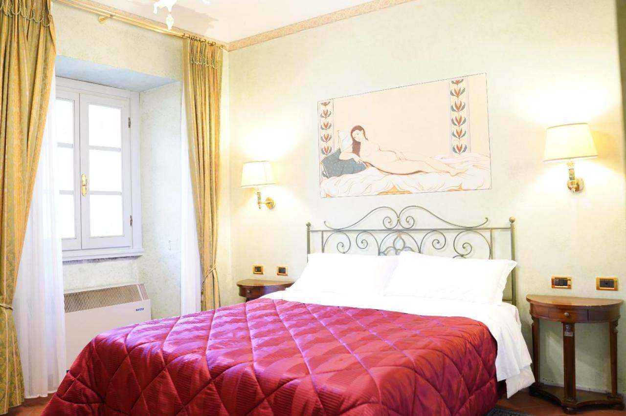 Twin Room,1630945063:JPEG