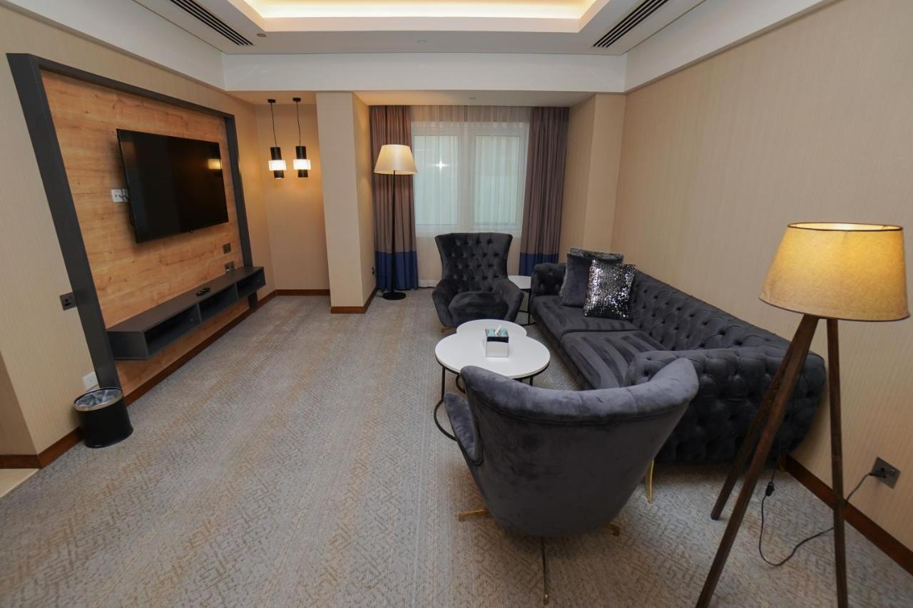 Executive Suite