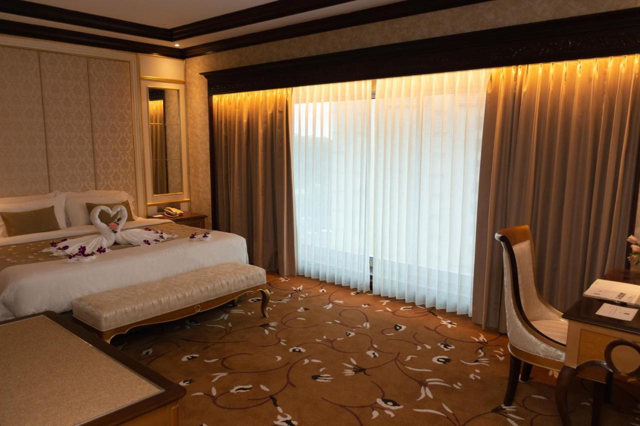 Puteri Suite