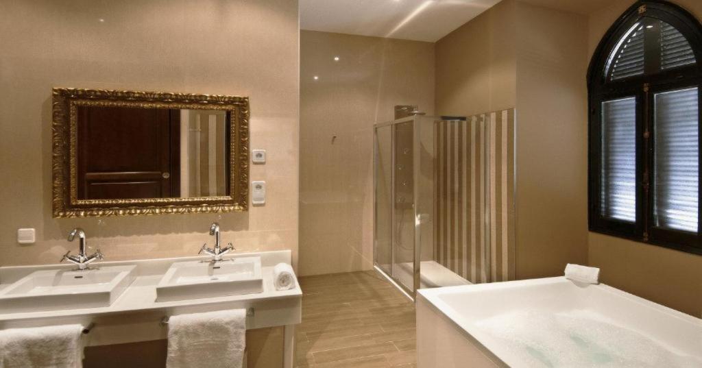 Junior Suite,7268956:JPEG