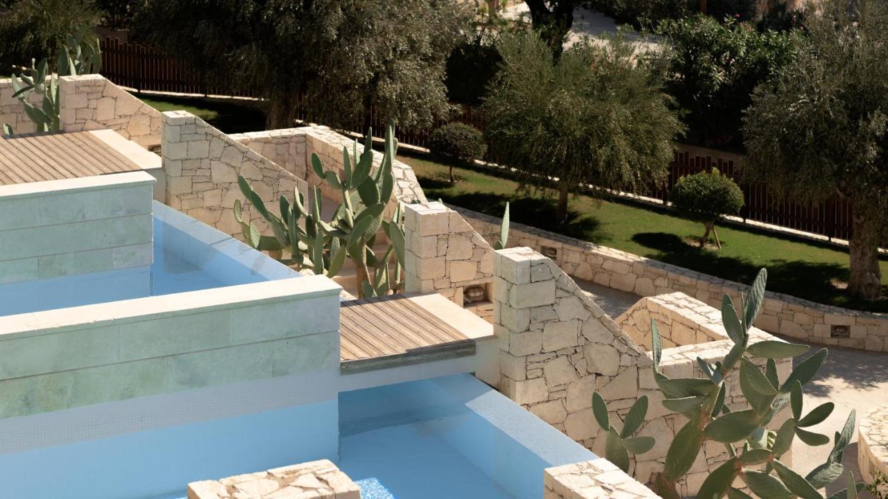 Junior Suite Mountain View Private Pool min Age 8 Years Old,1341474614:JPEG
