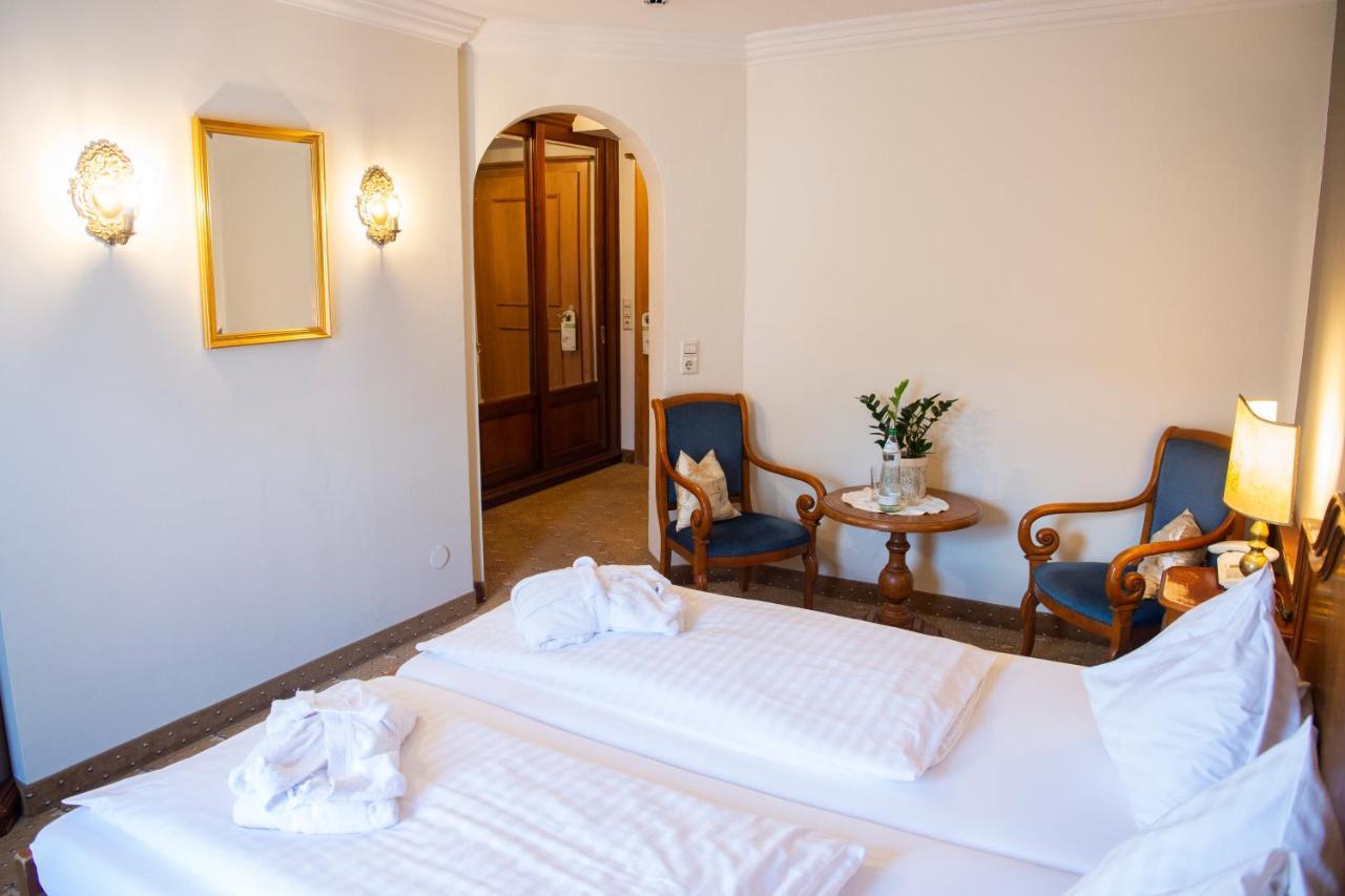 Doppelzimmer mit Balkon