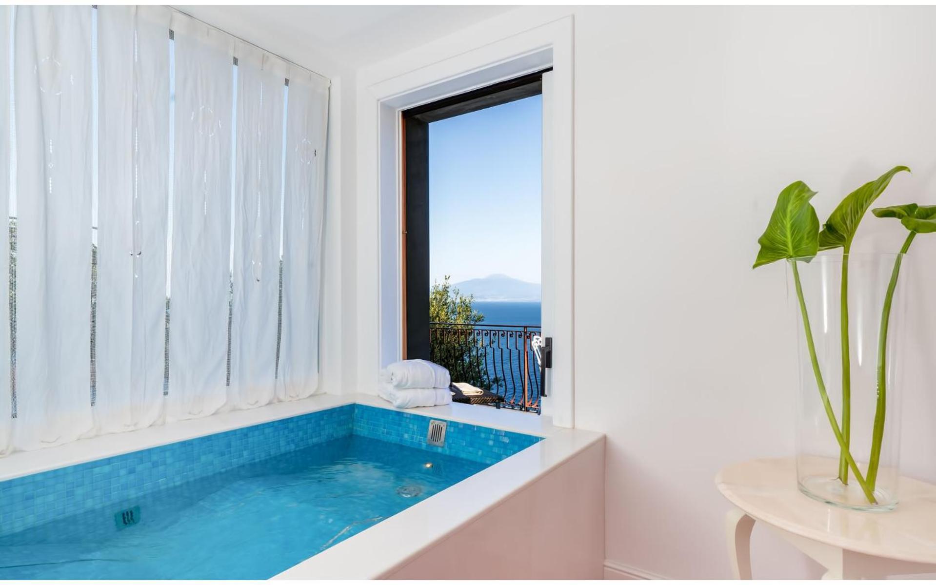 King Suite Spa Bath Terrace Sea View,1516554151:JPEG