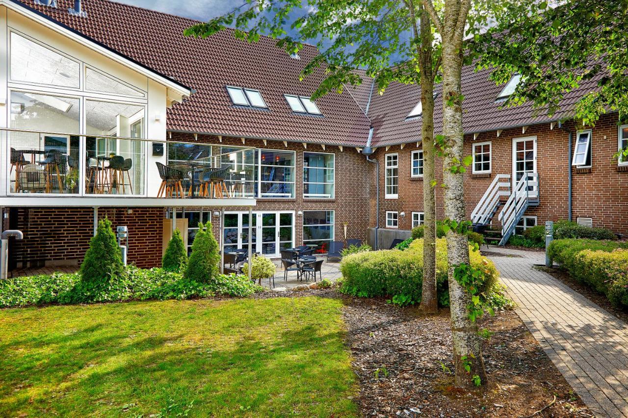 Courtyard Top Floor