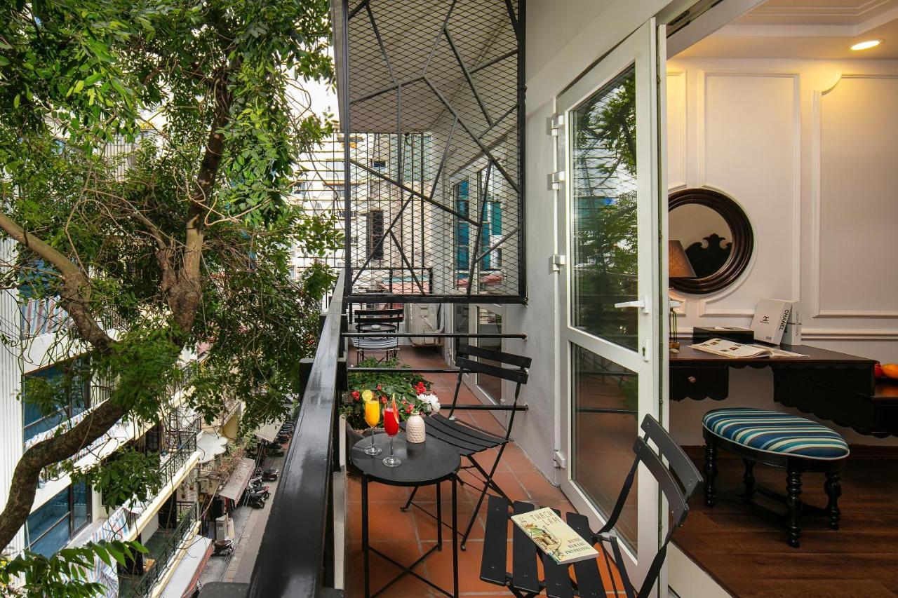 Premium Twin Room with Balcony