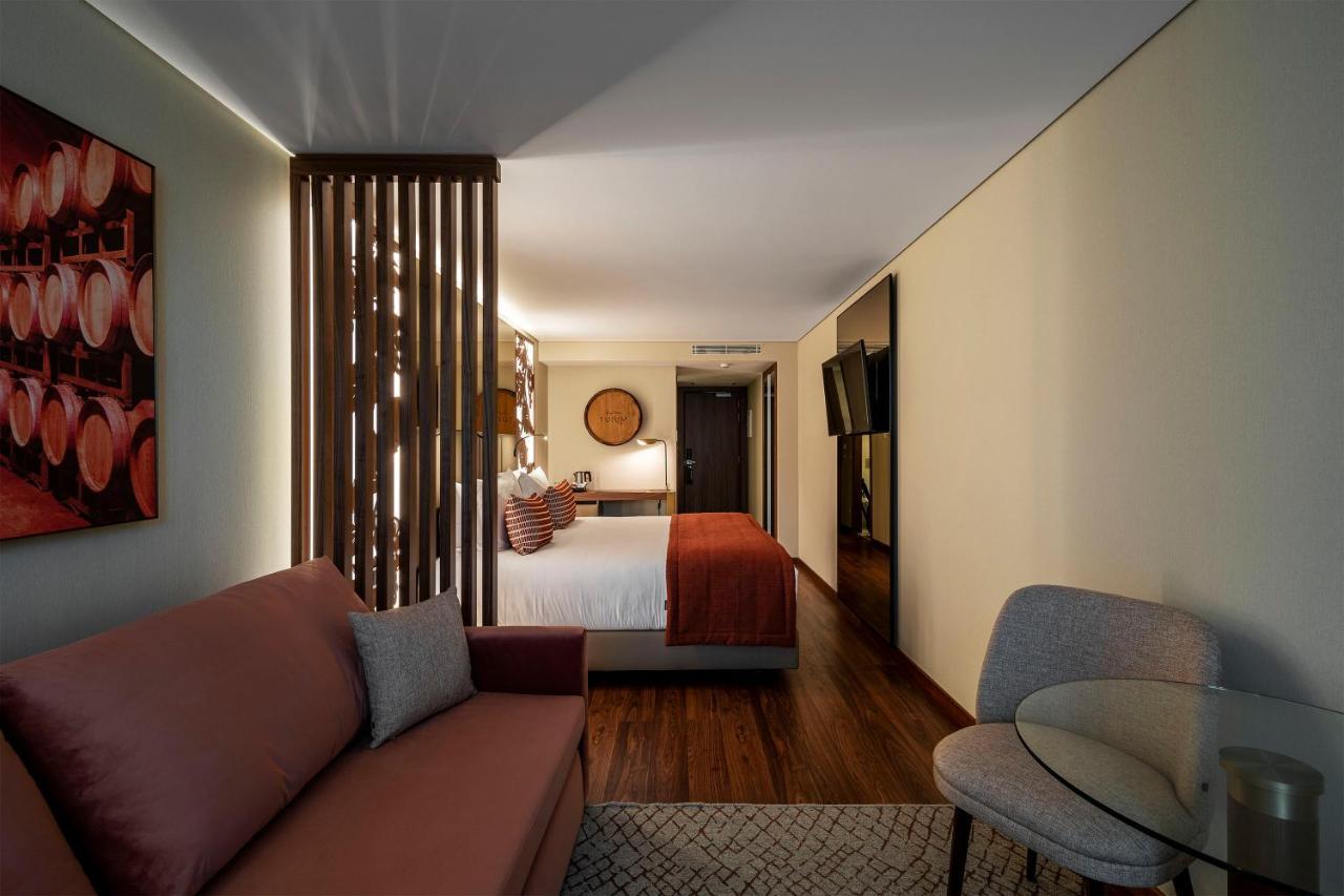 Suite Balcony,1369703807:JPEG