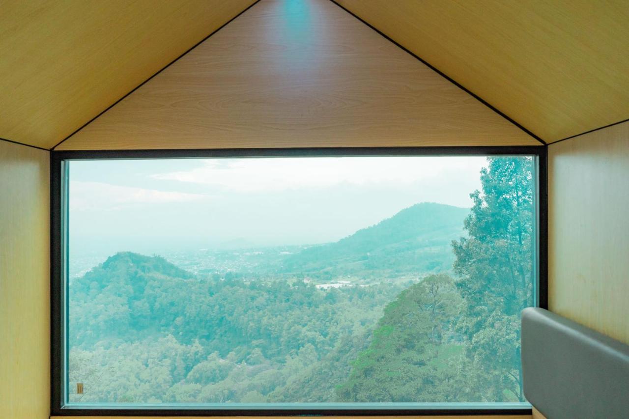 Deluxe Cabin with View