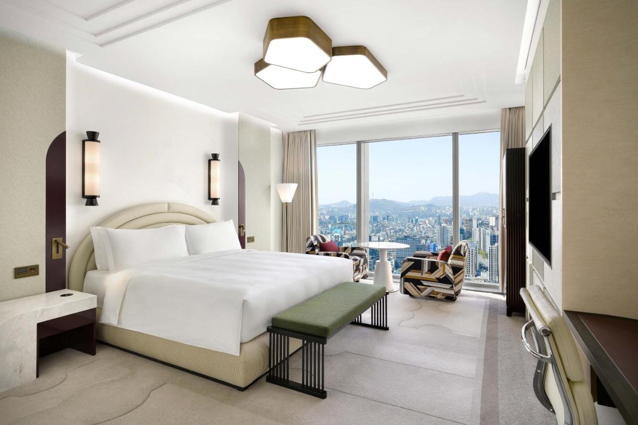 Masters King Room City View