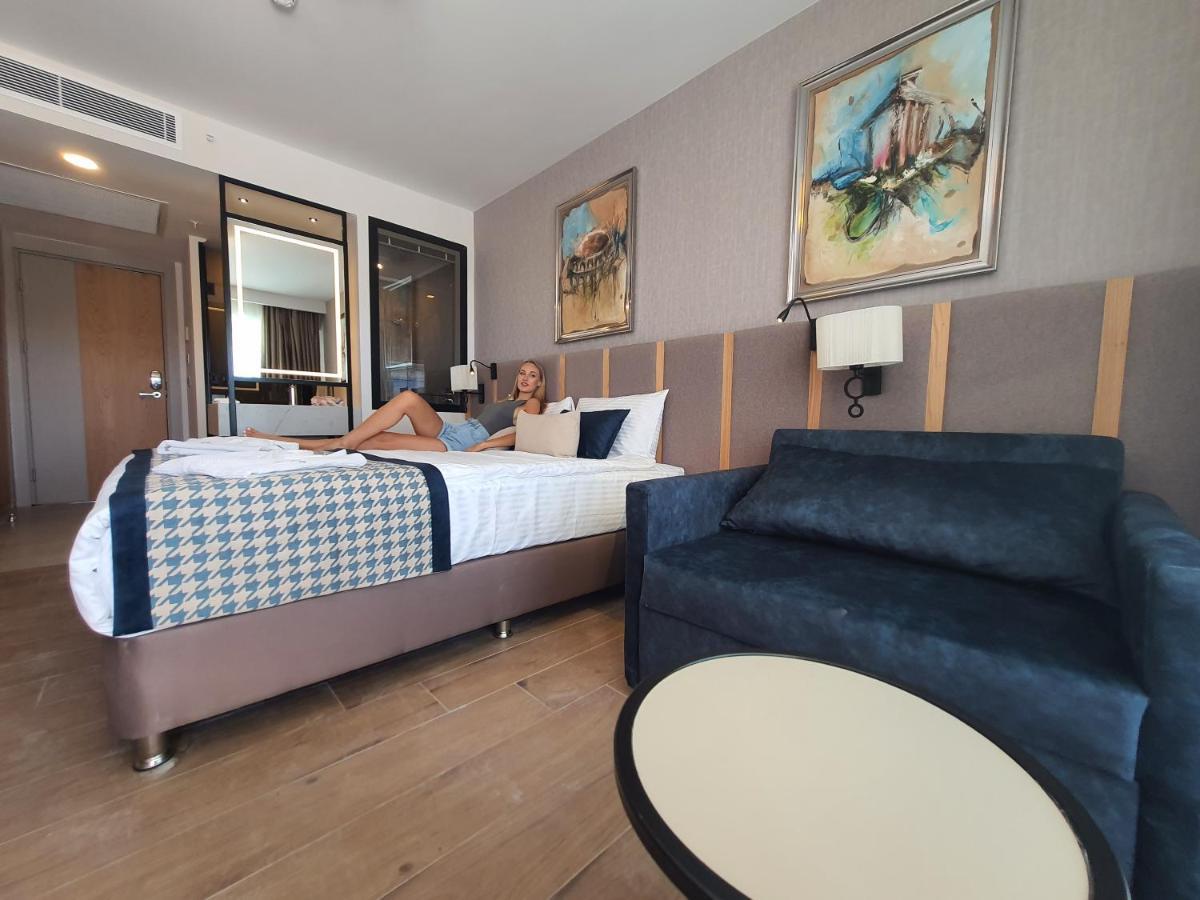 King Room with Spa Bath