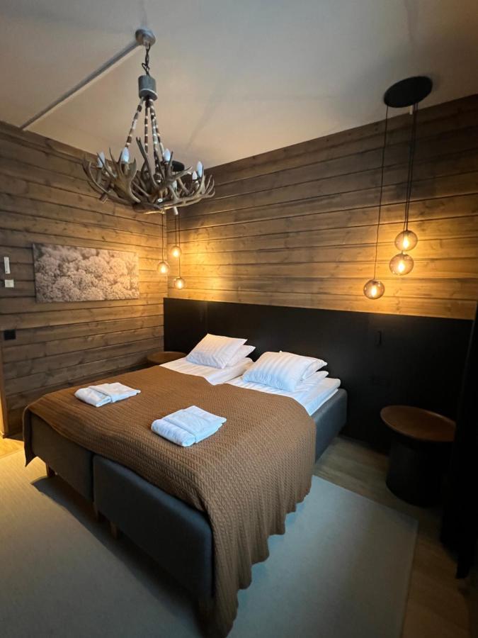 Wilderness Room