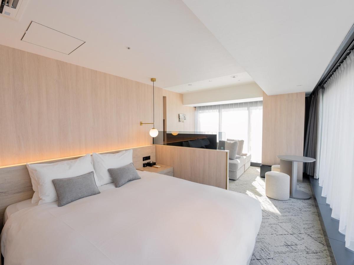 Corner Double Room