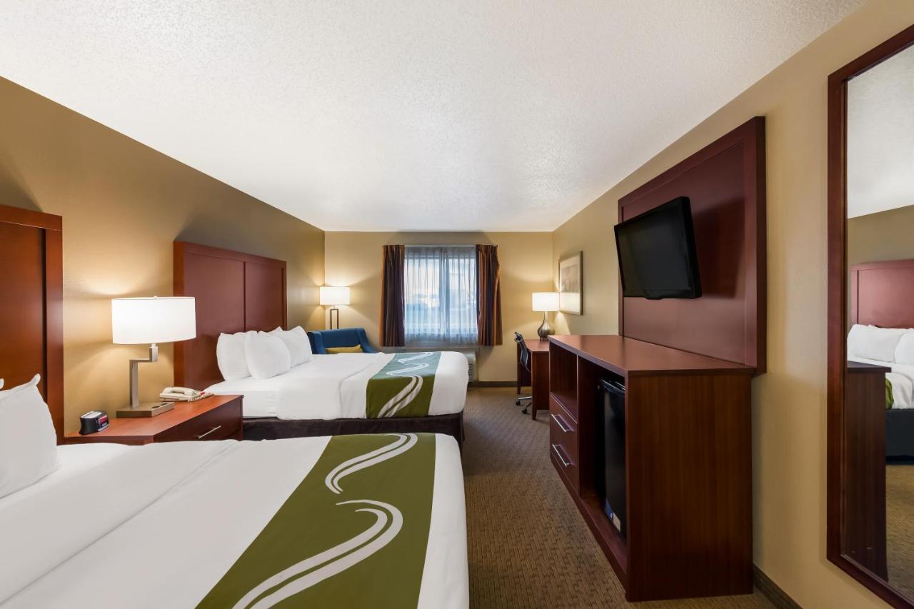 Queen Room with Two Queen Beds - Non-Smoking
