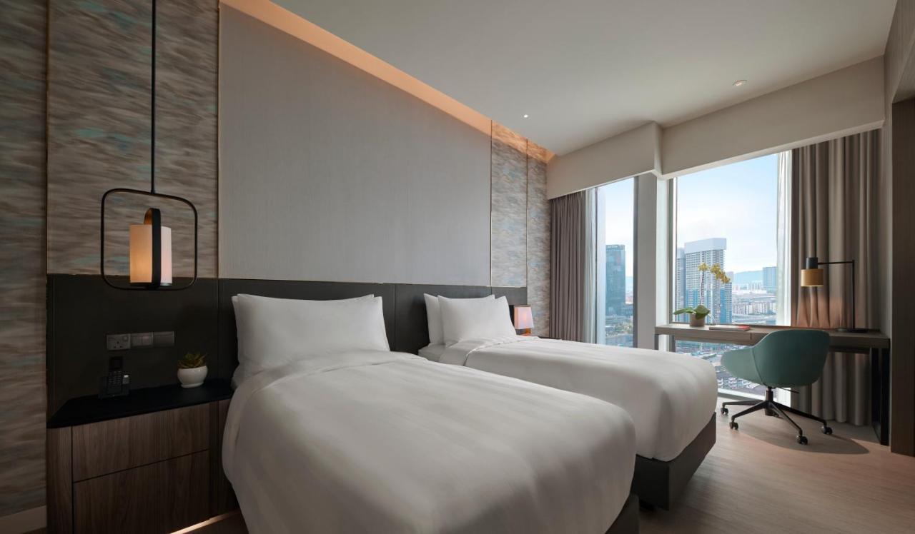 One Bedroom Premier Suite Twin