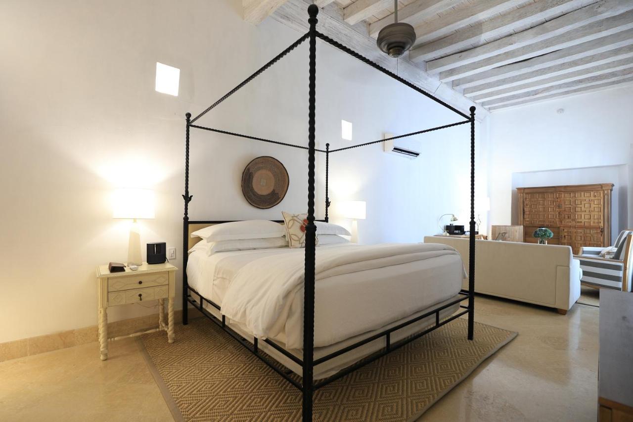 Junior Suite,1371905444:JPEG