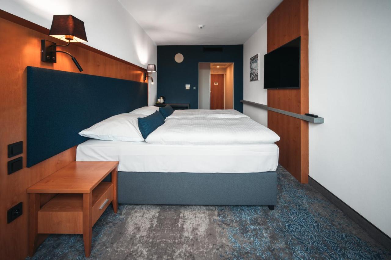 Classik Doppelzimmer mit kostenfreiem Zugang zum Pool