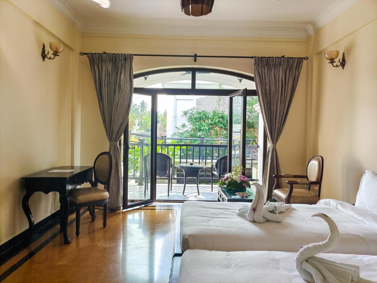 Lily Pond View Room