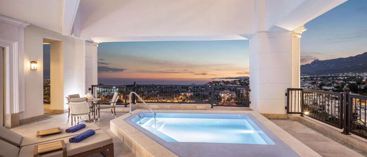 Queen Suite