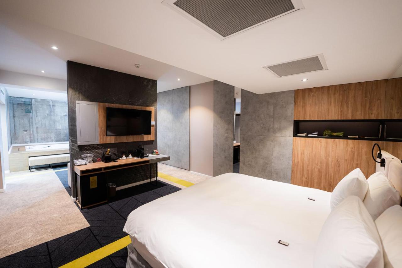 Supreme Suite jacuzzi,1380647264:JPEG
