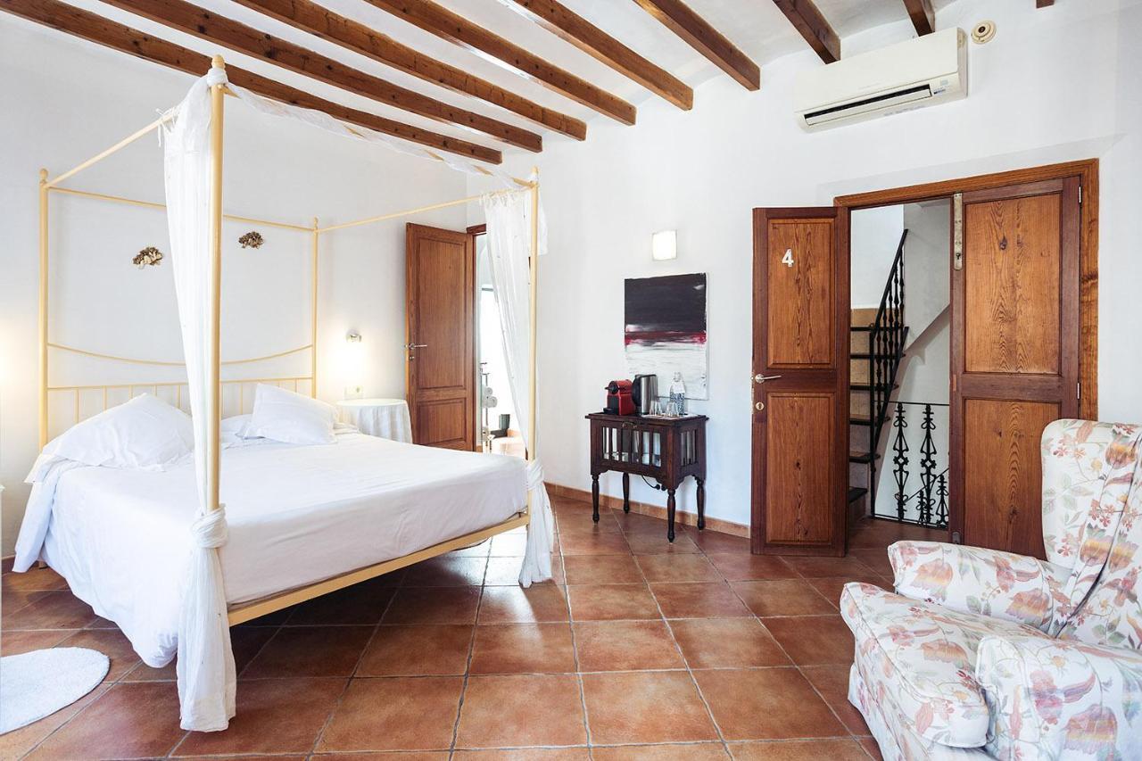 Double Room Balcony,1385884514:JPEG
