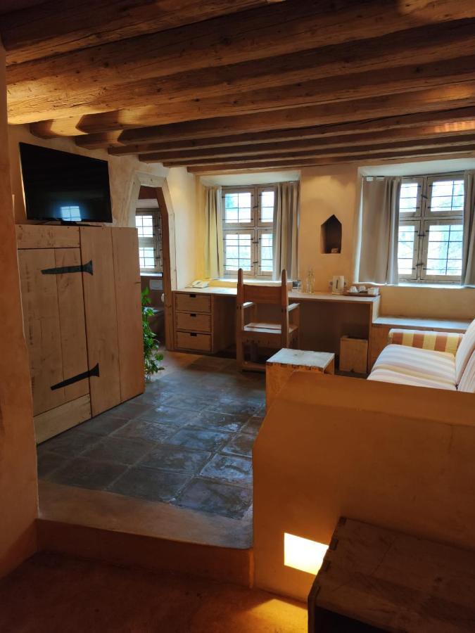 Deluxe Single Room