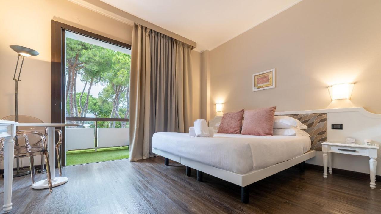Superior Double Room Balcony Spa Access,1392727568:JPEG