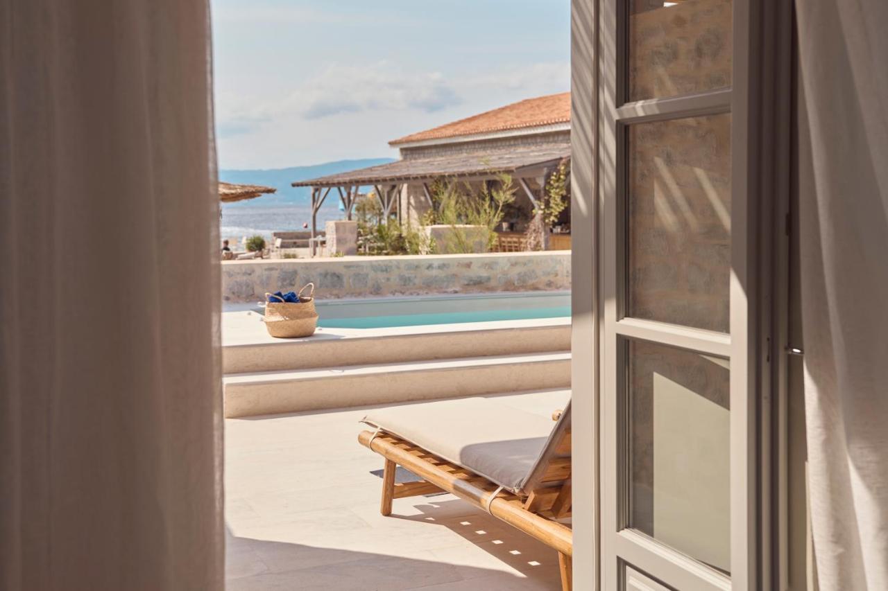 Beachfront Suite Private Pool