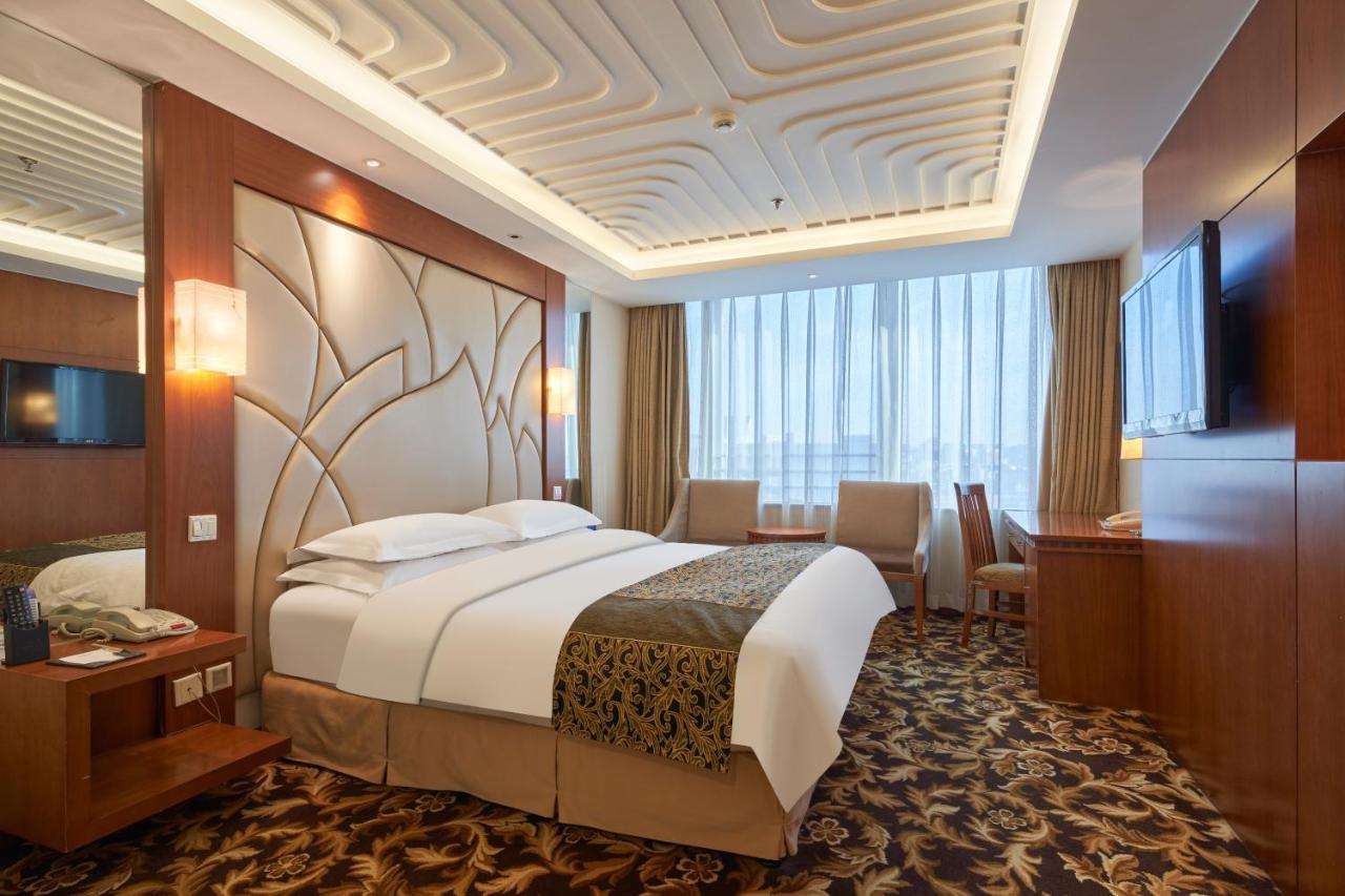 Classic King Room(30% discount in Chinese Restaurant except drinks and sea food)