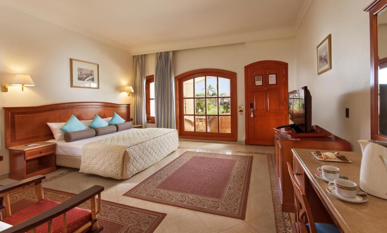 Royal Wing Egyptians & Residents Only