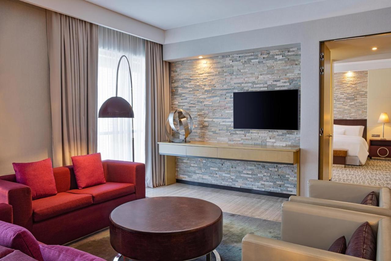Diamond Suite, Suite, 1 King
