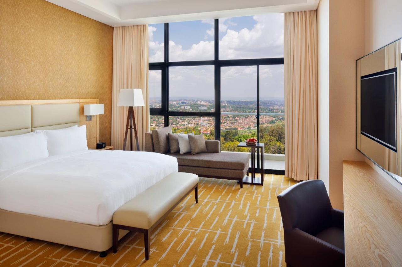 Guest room, 1 King, Panoramic City view
