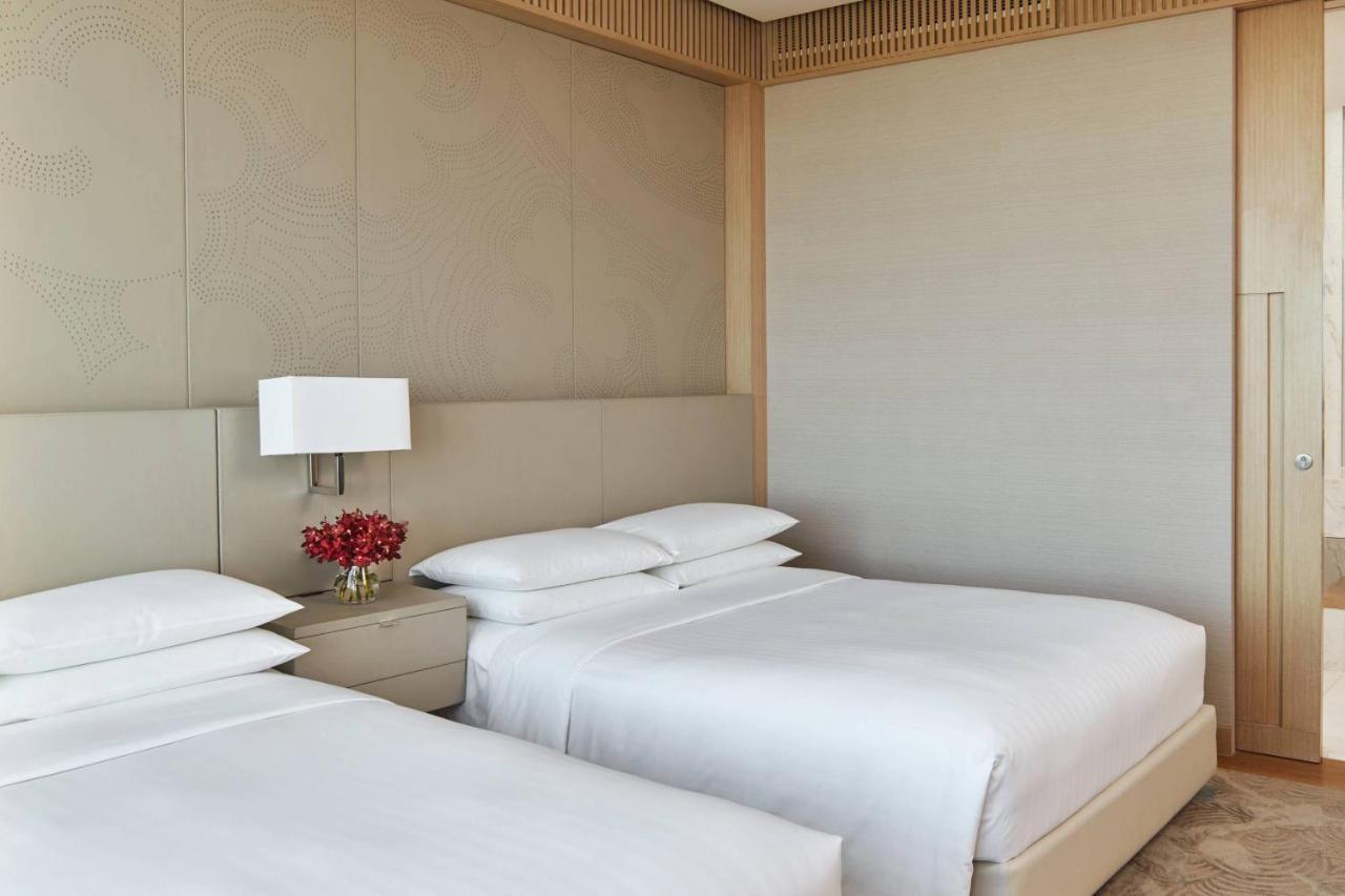 Double Room Two Double Beds High Floor or Executive Lounge Access,1416259857:JPEG