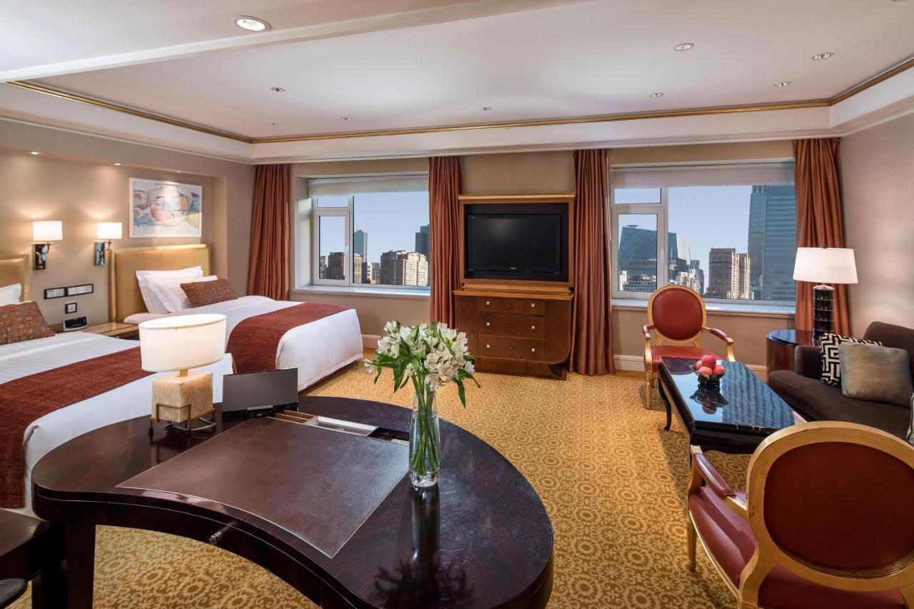 Diplomat Deluxe Twin Room