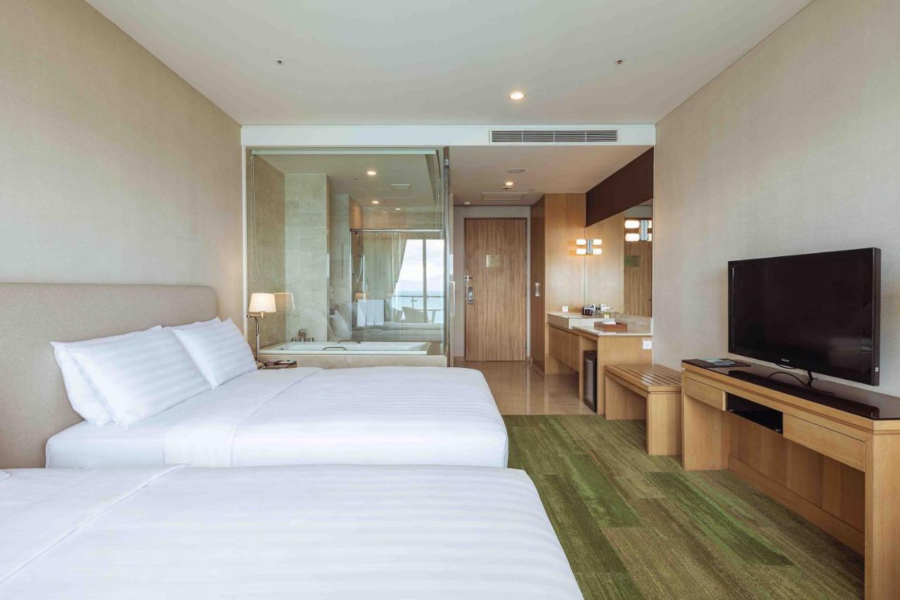 Triple Room with Balcony and Sea View