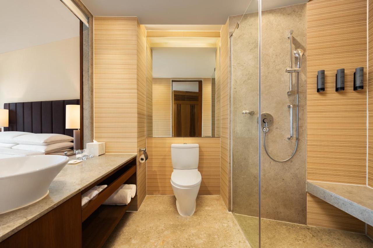 Executive Deluxe King Room
