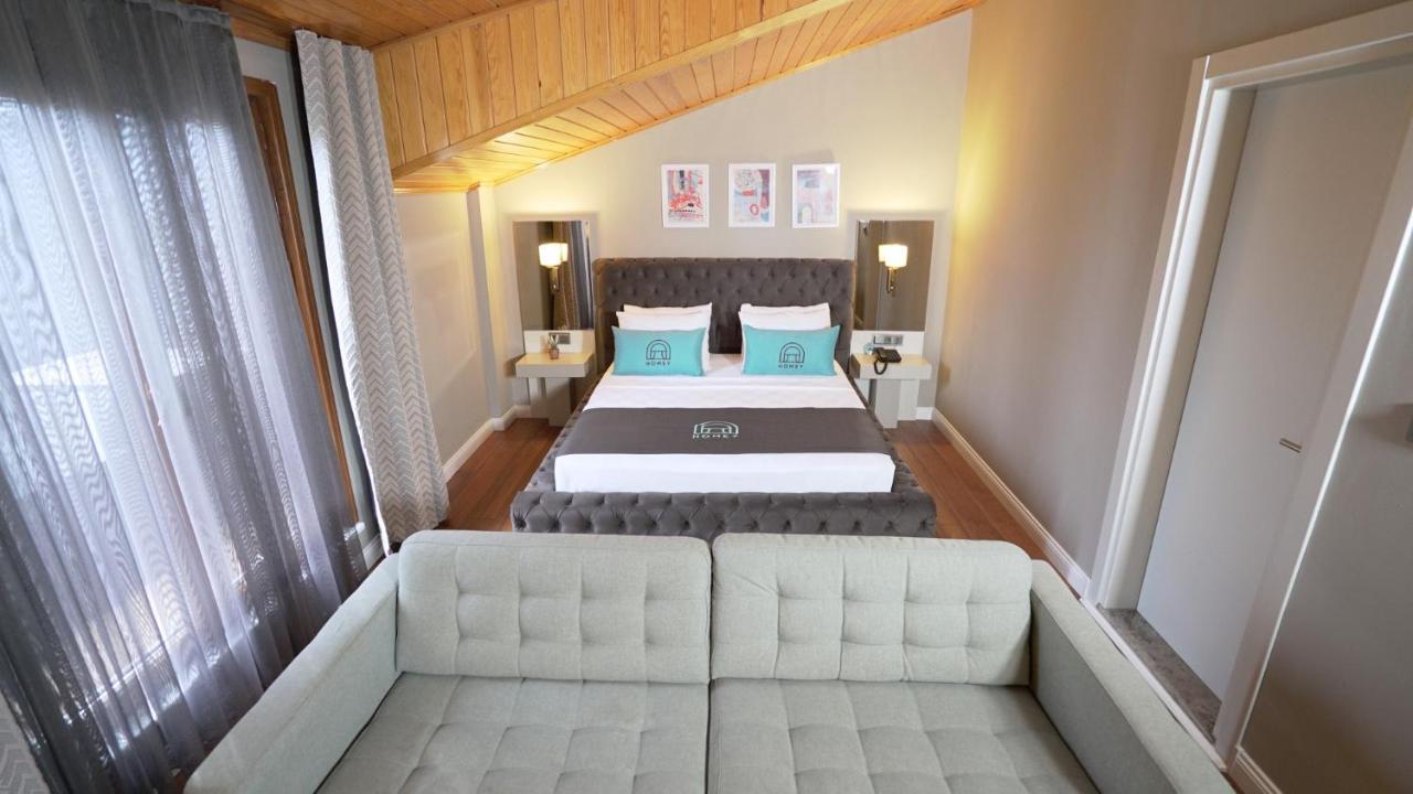 King Suite,1556357884:JPEG