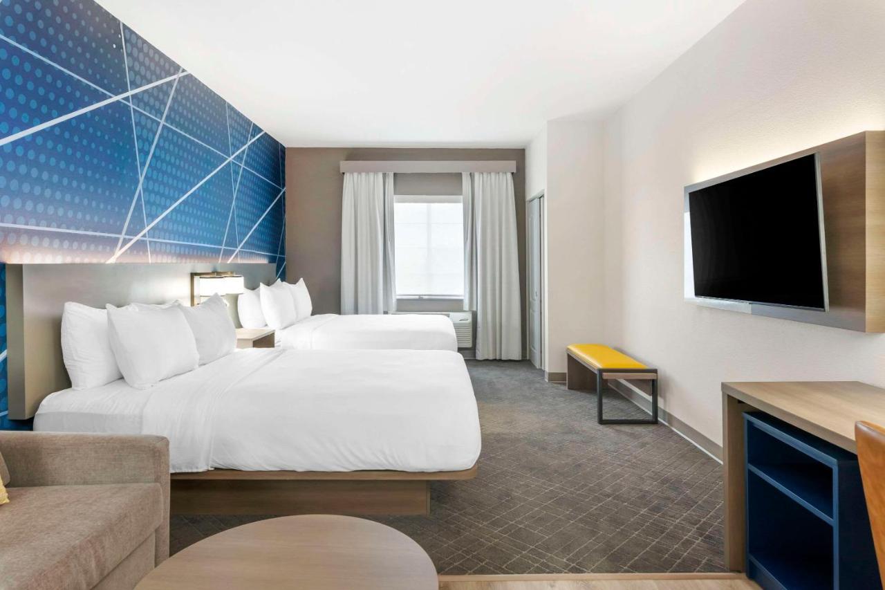 Suite with Two Queen Beds - Accessible/Non-Smoking