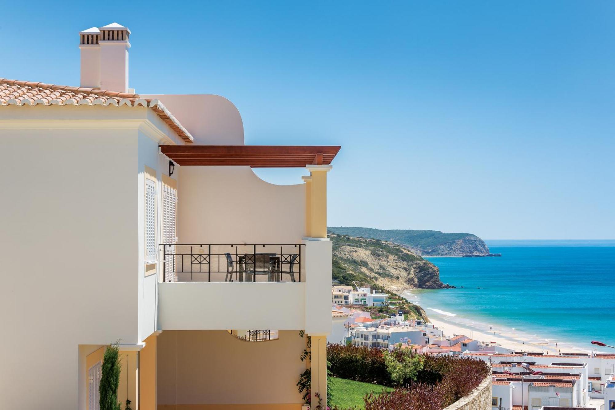 Two-Bedroom Townhouse Sea View