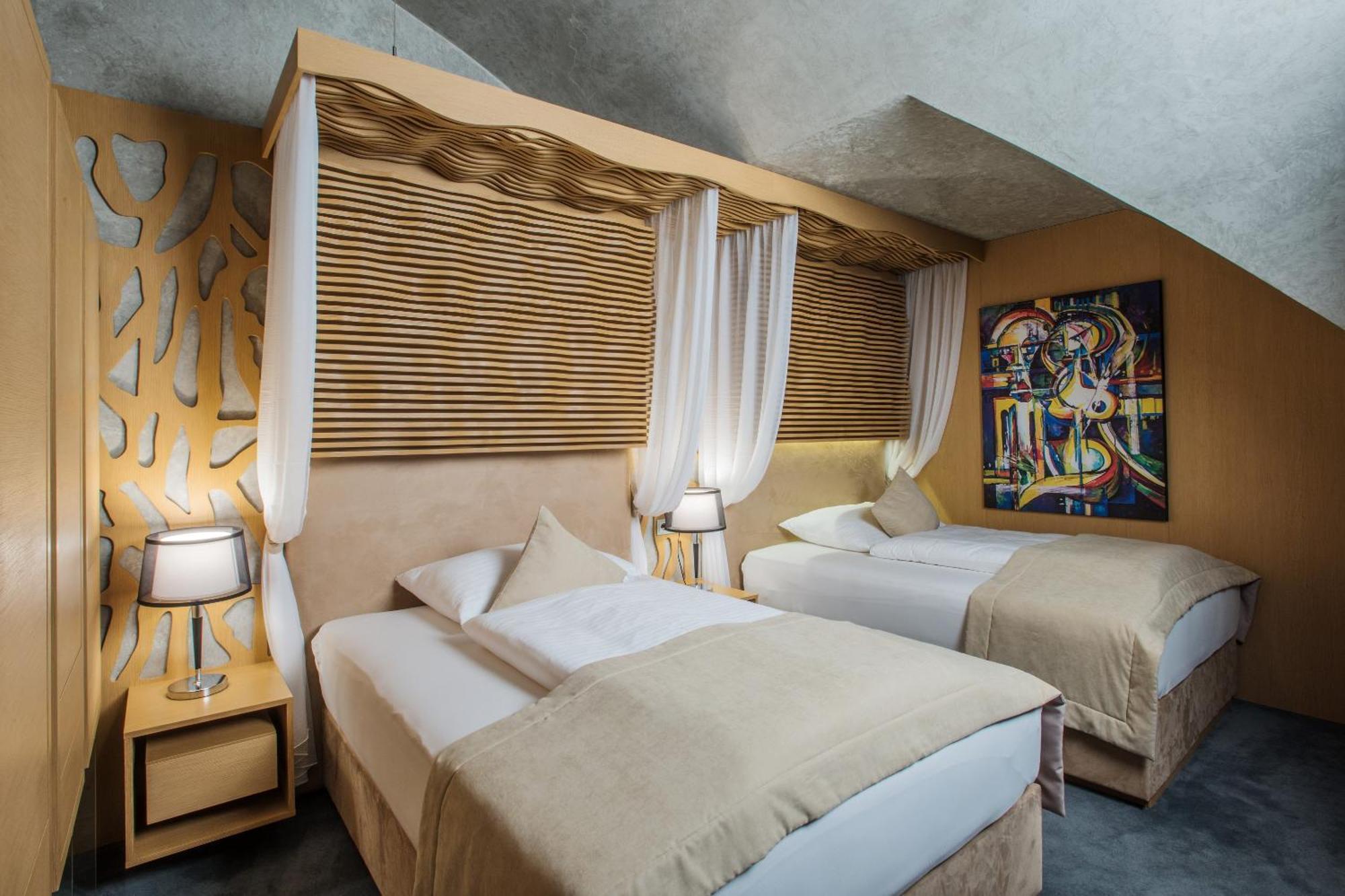 Luxury Panorama Apartment with Bath and Water & Sauna World Access