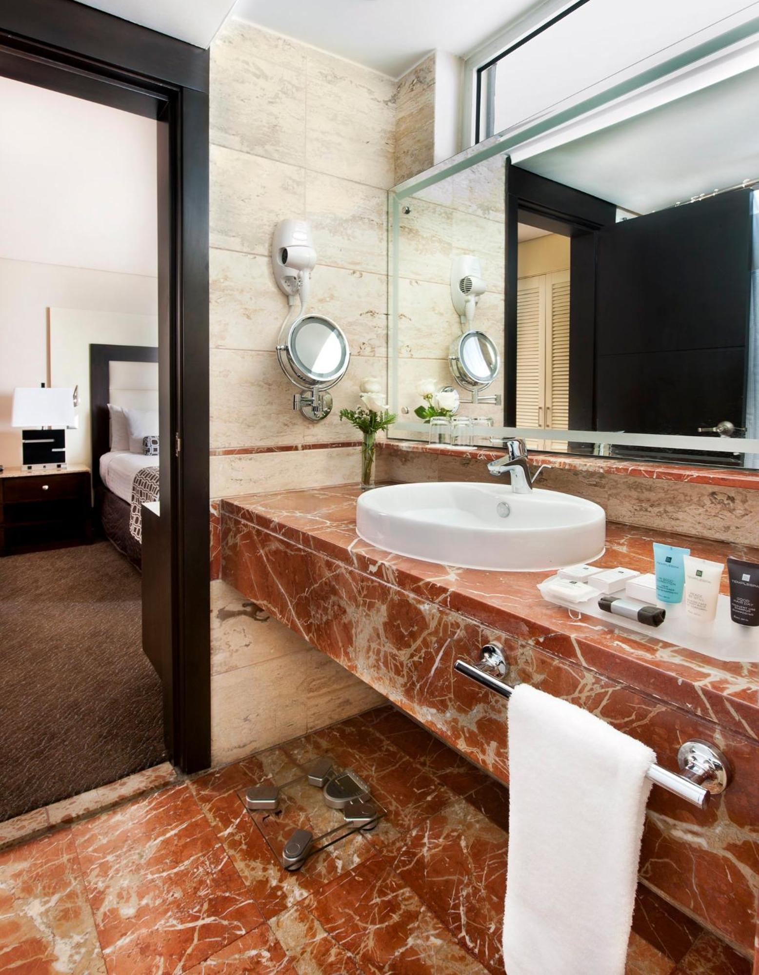 Premium King Room - Accessible