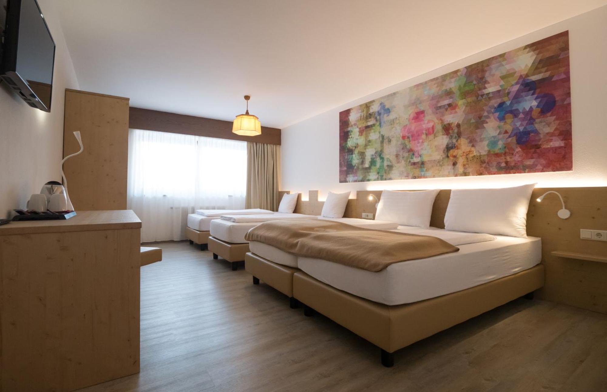 Standard Quadruple Room,1771523121:JPEG