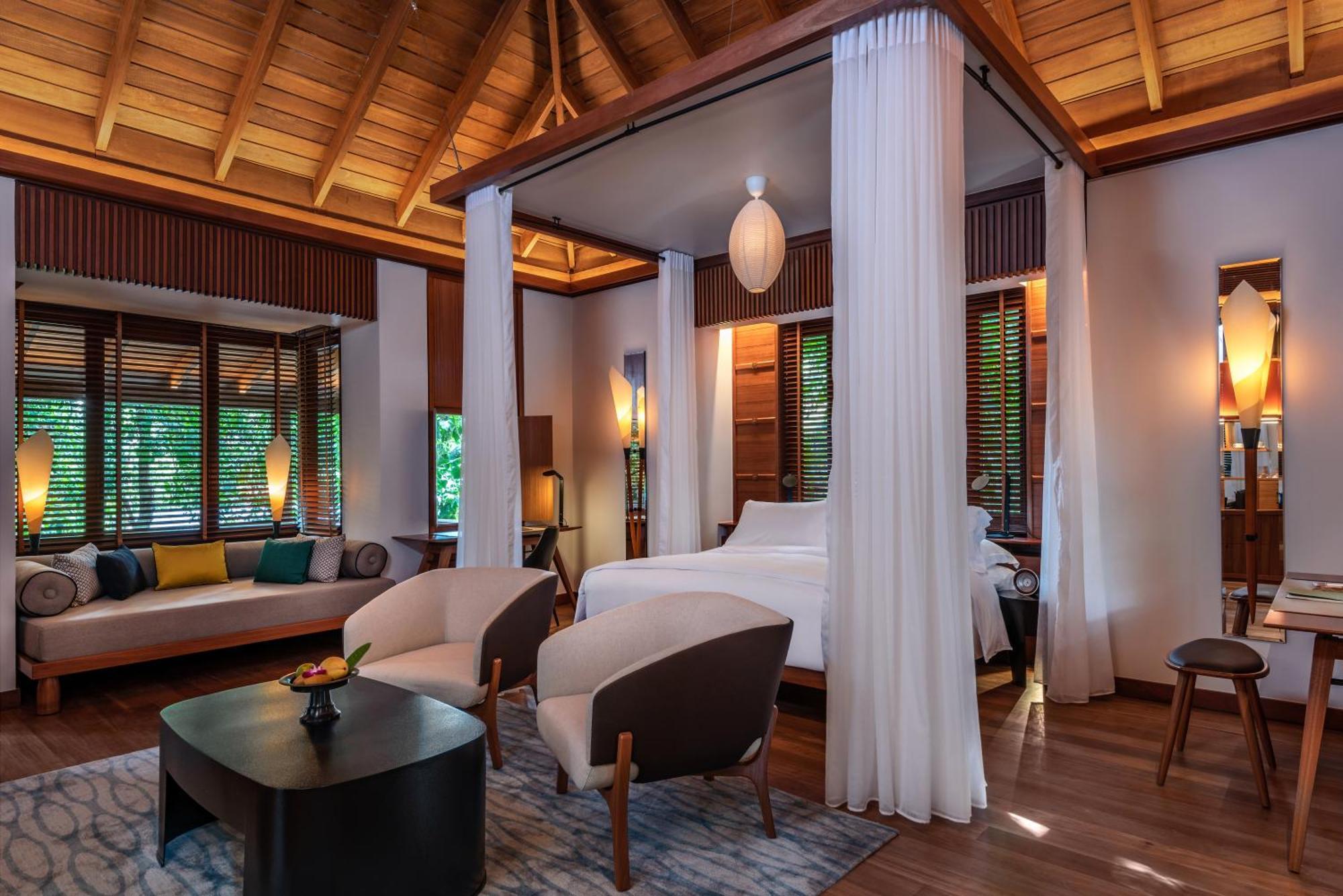 Rainforest Villa King or Twin