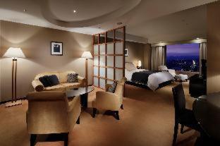 Junior Suite King Room