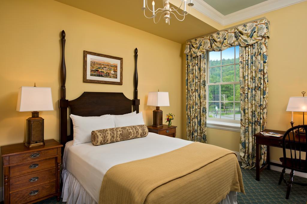 Queen Room,144687356:JPEG