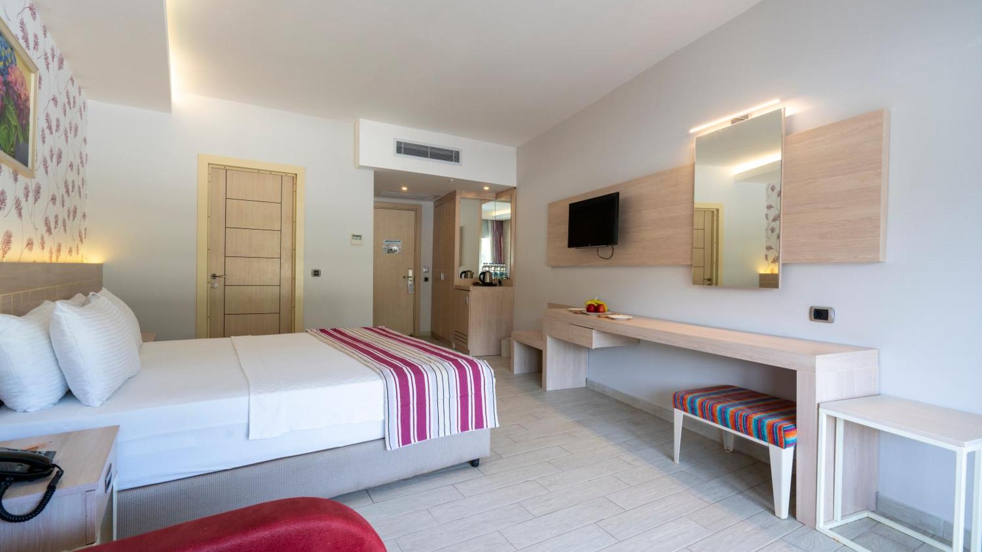 Double Room Pool View