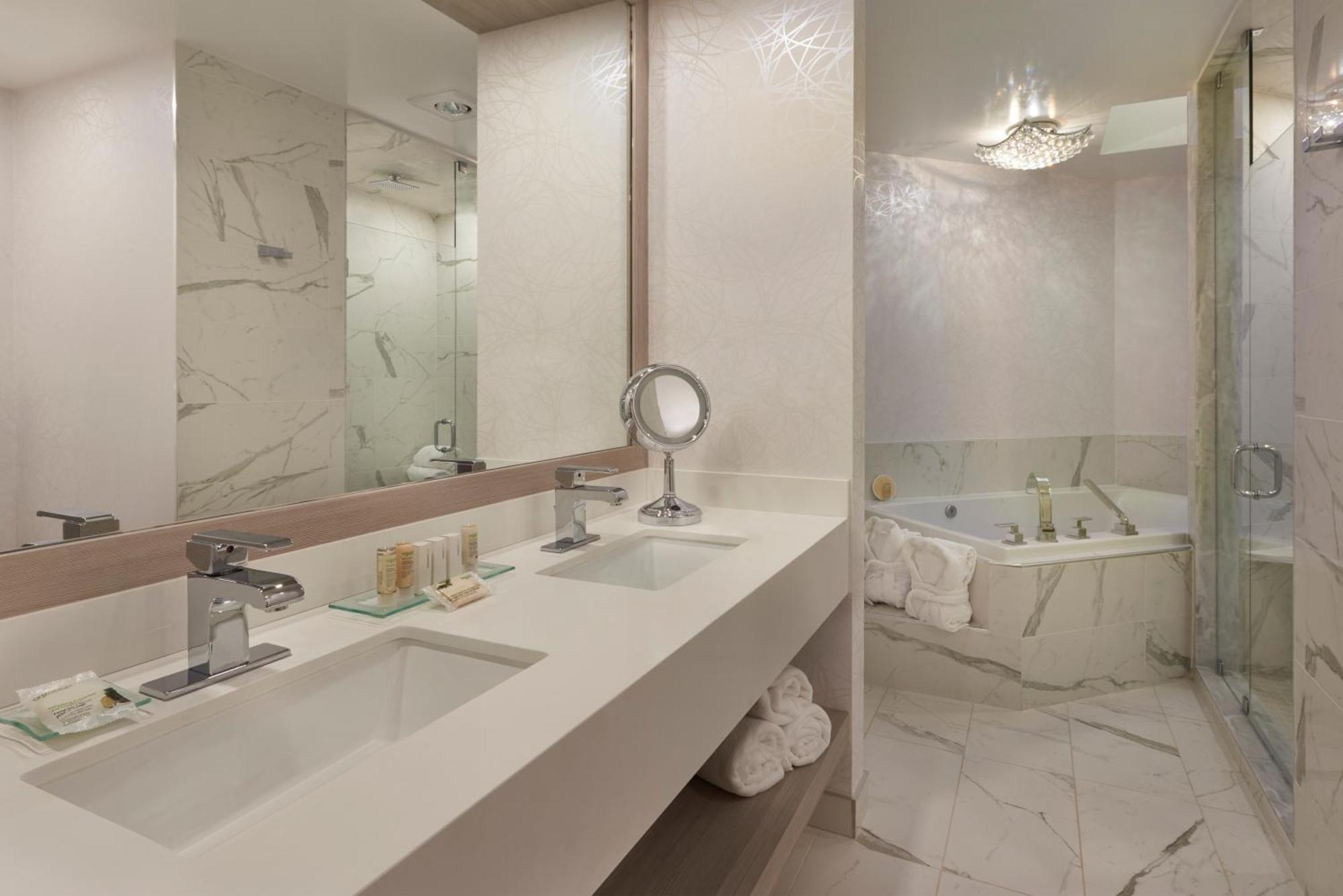 Luxury Executive Suite,1758292563:JPEG