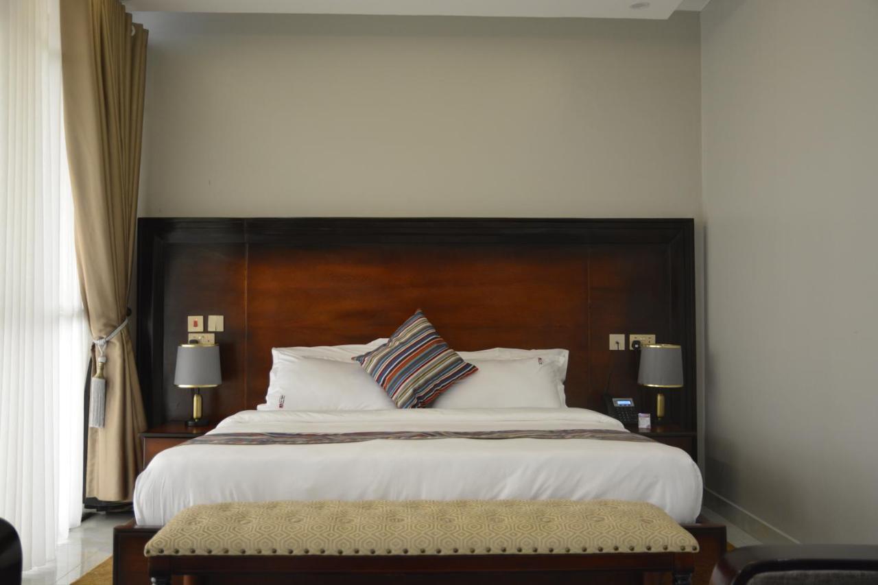 Queen Room with Balcony