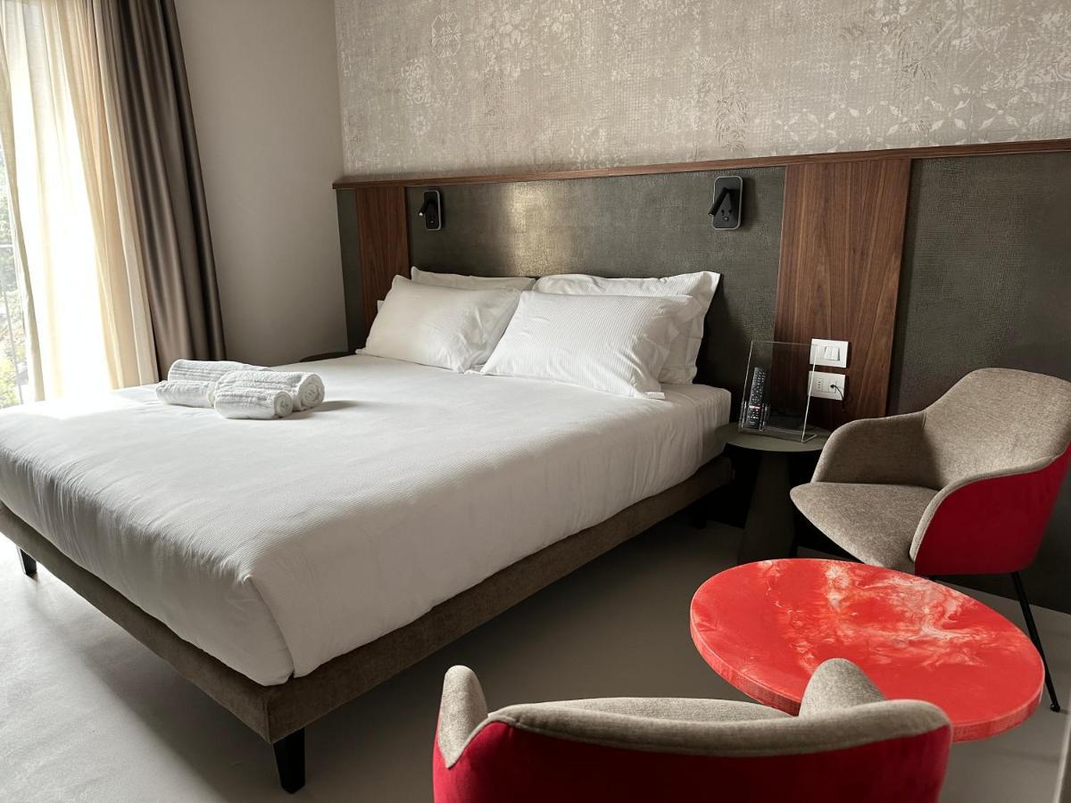 Standard Double Room,1469544704:JPEG